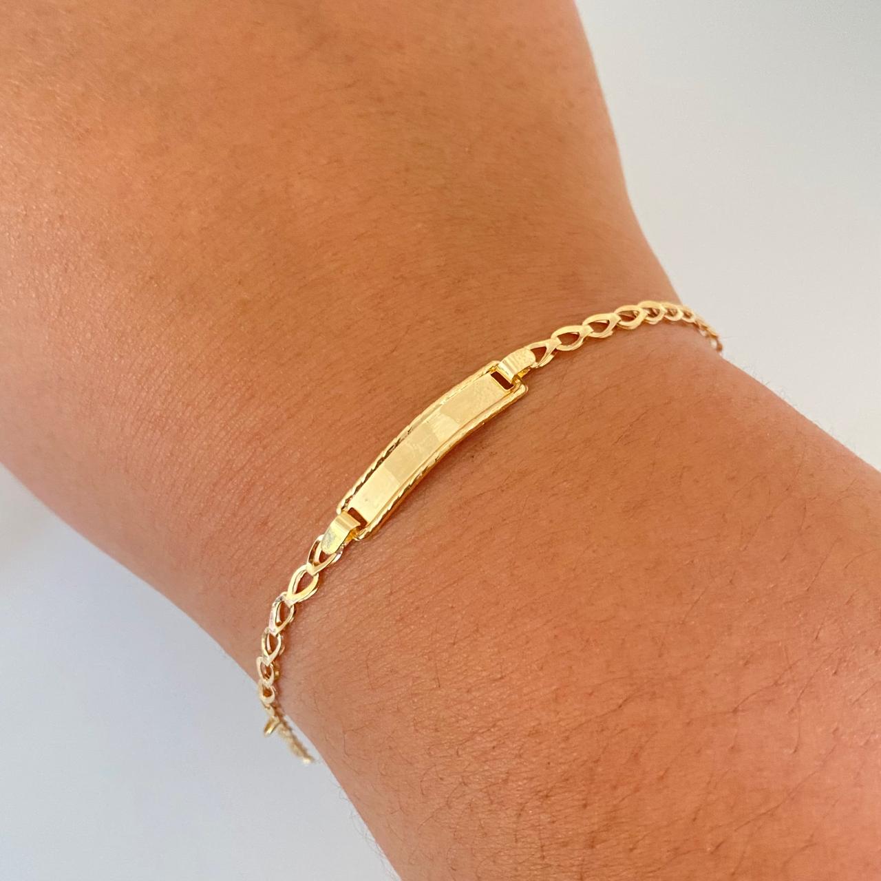 Pulso bebé placa rectangular borde diamantado Oro amarillo 18k 1,45 Gr / 2,7 mm / 14,5 Cm Broche 0,15